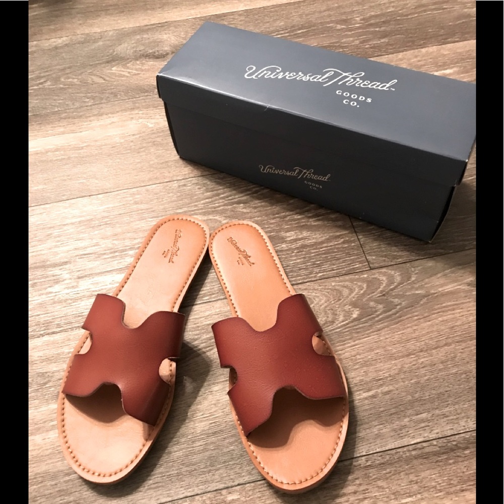 Universal Thread slip on sandals